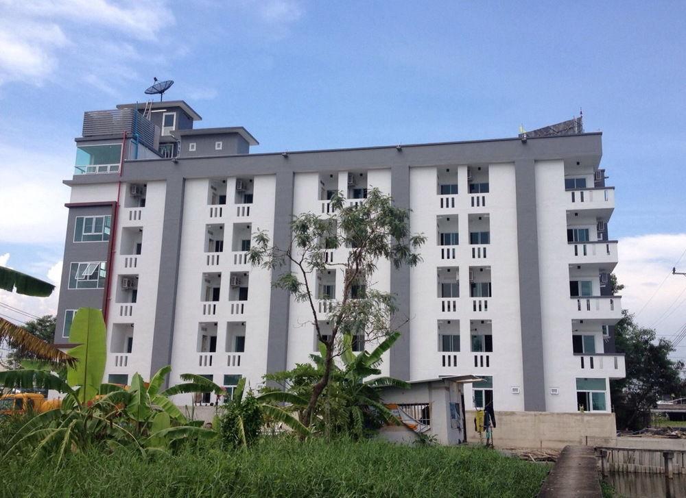 At Ease Hotel Suvarnabhumi Bang Phli Екстериор снимка